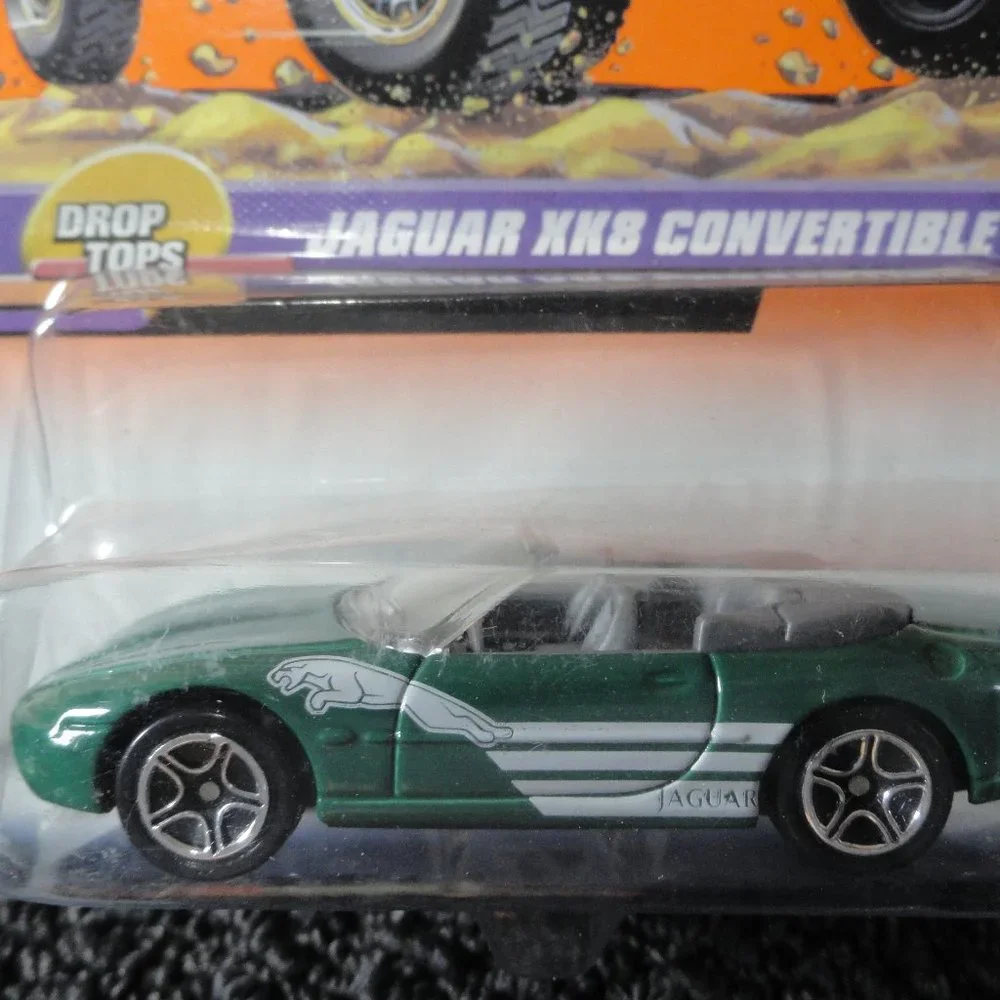 Matchbox Convertable Jaguar XKS~NOS~98 edition, detailed, collectable - Picture 2 of 3